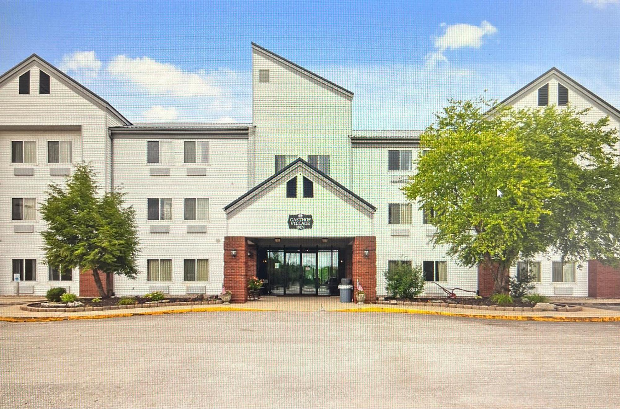 Gasthof Amish Village Inn Montgomery Екстер'єр фото