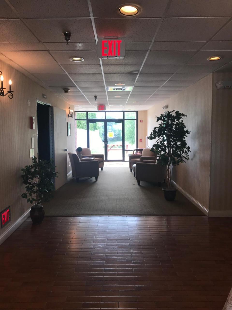 Gasthof Amish Village Inn Montgomery Екстер'єр фото