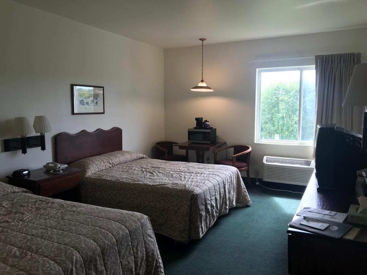 Gasthof Amish Village Inn Montgomery Екстер'єр фото